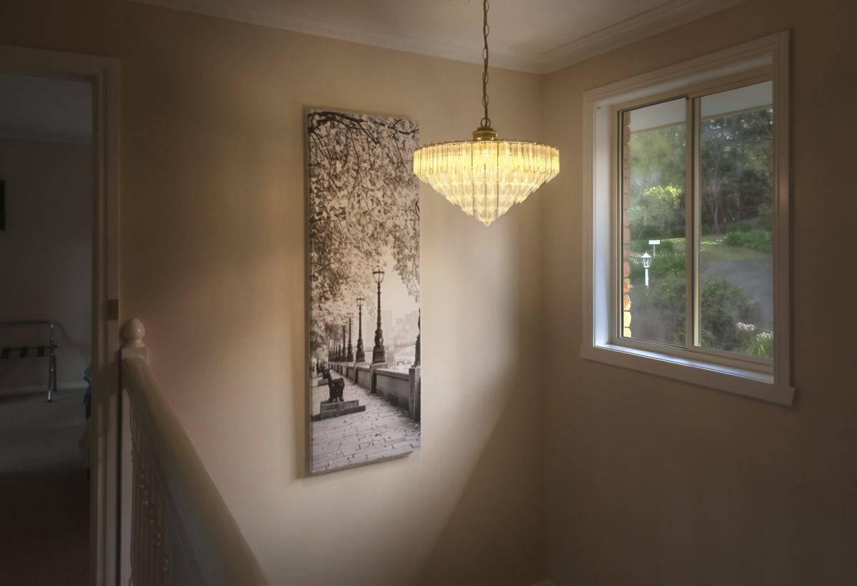 The landing upstairs, outside the rooms